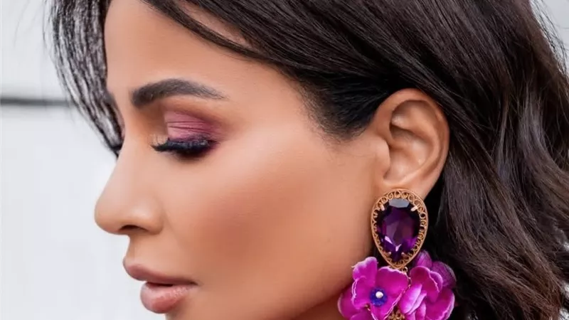 مهيرة عبد العزيز تتألق كزهرة وردية من توقيع LAITH MAALOUF