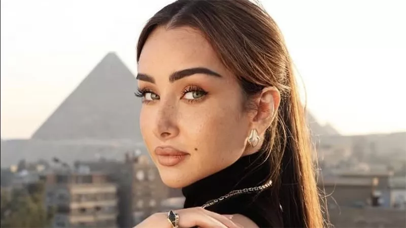 هنا الزاهد تنهار بالبكاء بعد استرجاع ذكرياتها مع طلعت زكريا 