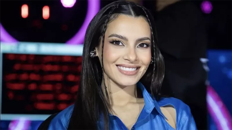 كارمن سليمان تفاجئ جمهورها بعودتها إلى 