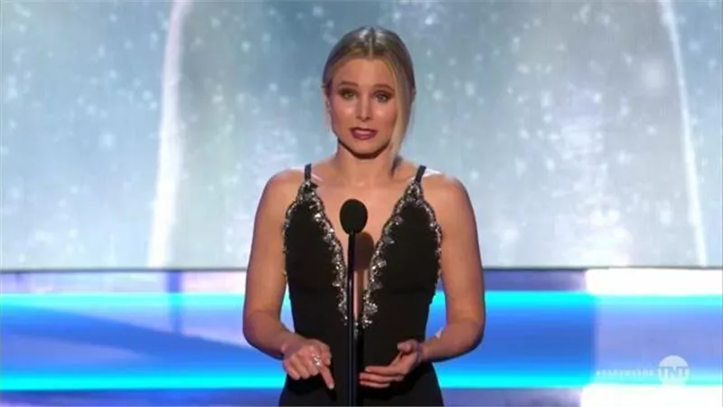 كريستين بيل تستضيف حفل توزيع جوائز SAG Awards  على نتفليكس 