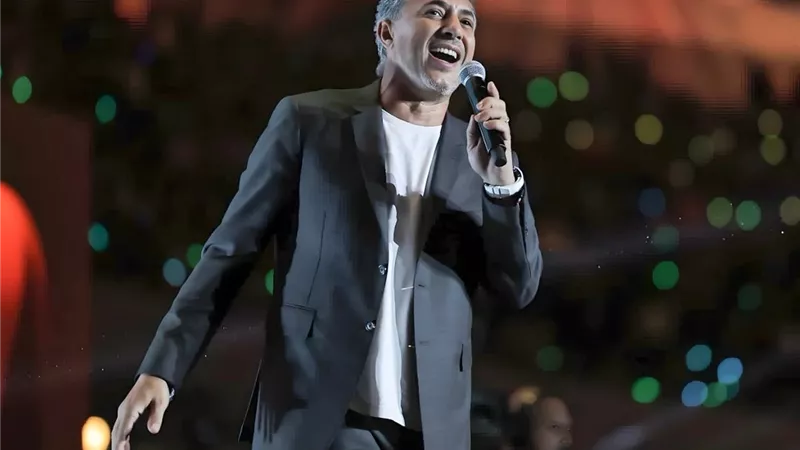 عمر العبداللات يحيي حفل افتتاح ملعب بنغازي الدولي 
