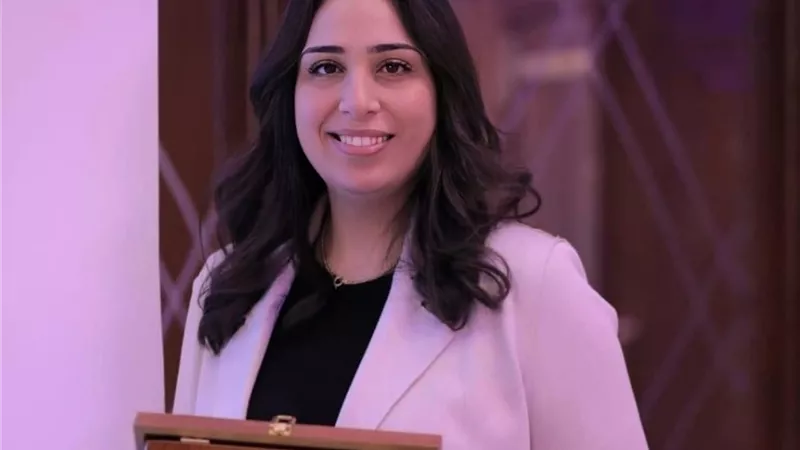 تكريم نور العاشق رئيس مجلس إدارة سلام الخير وسلام ميديا كشريك نجاح في المؤتمر السنوي لمؤسسة صناع الخير للتنمية