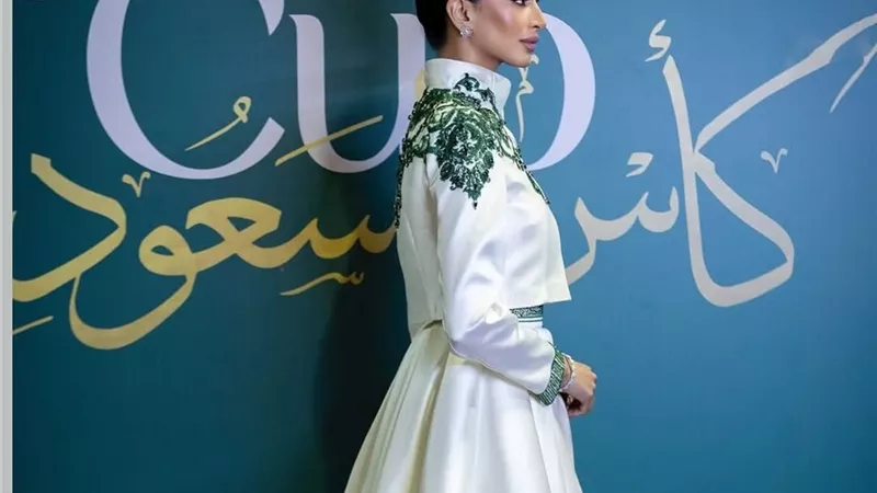 إطلالات المشاهير تتألق في فعاليات كأس السعودية للفروسية 2025