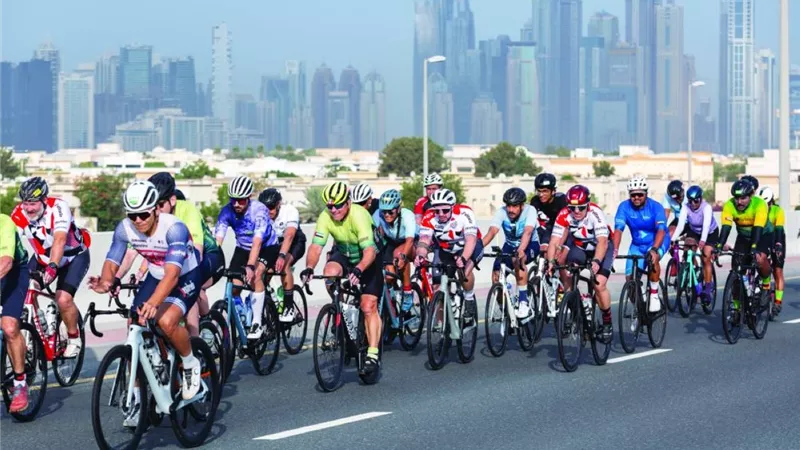تحدي سبينس دبي 92 للدراجات الهوائية يشهد مشاركة قياسية ومنافسة حماسية