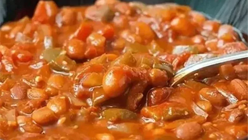 ماذا يحدث لجسمك عند تناول الفول على السحور؟ 