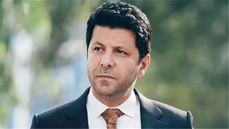 إياد نصار: 