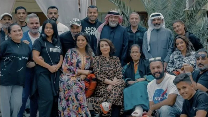 مشاركة خاصة لنجوم الفن في 