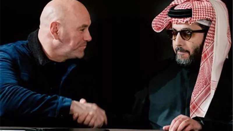 السعودية تطلق مشروع طموح لتطوير الملاكمة العالمية 