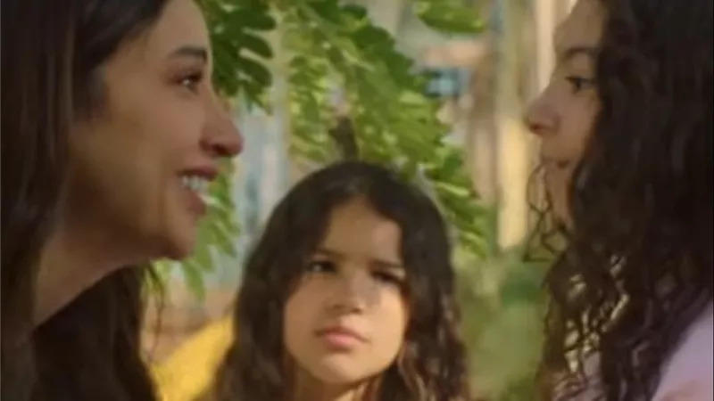 مكة ابنة محمد صلاح تساوم دينا الشربيني في مسلسل كامل العدد 3 