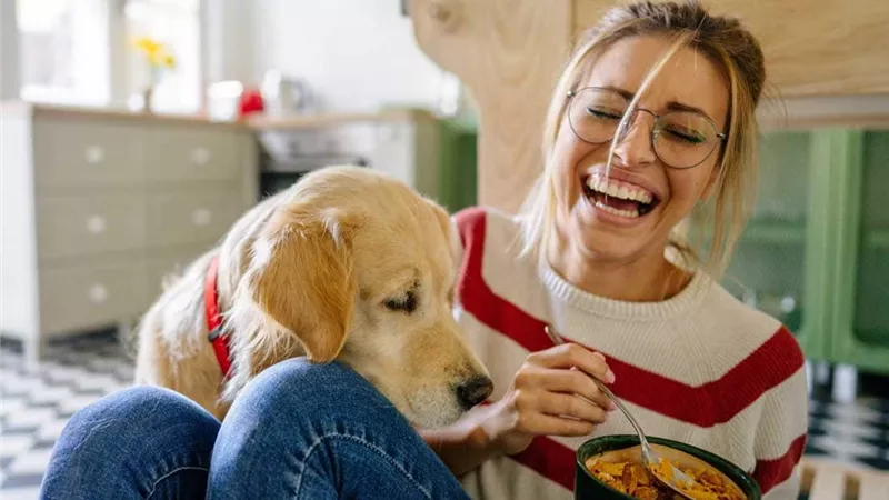 10 أطعمة مفيدة لتعزيز المزاج.. احرص على تناولها