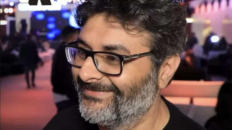 وليد منصور لـ