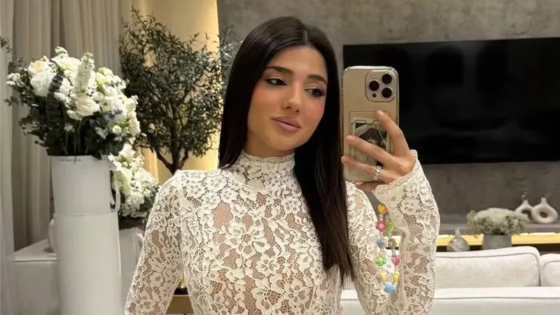 نارين بيوتي تشارك جمهورها لحظات من أجمل أيام حياتها