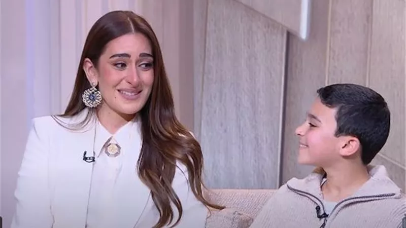 أمينة خليل: الطفل علي البيلي ممثل رائع وموهوب يتعلم منه الجميع
