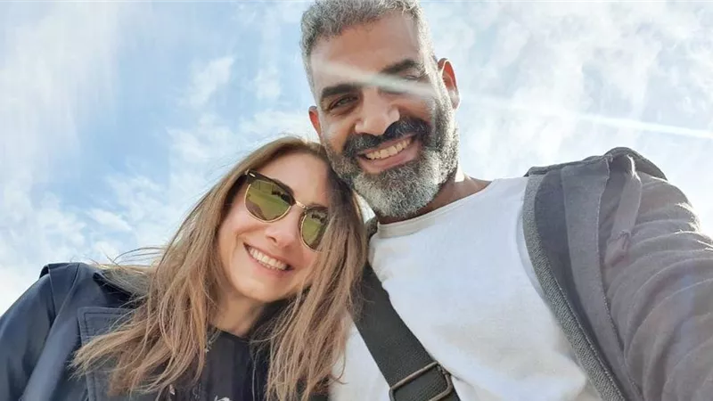 هاني عادل يهنئ زوجته دياموند بو عبود بعد فوزها بجائزة في هوليوود للفيلم العربي 