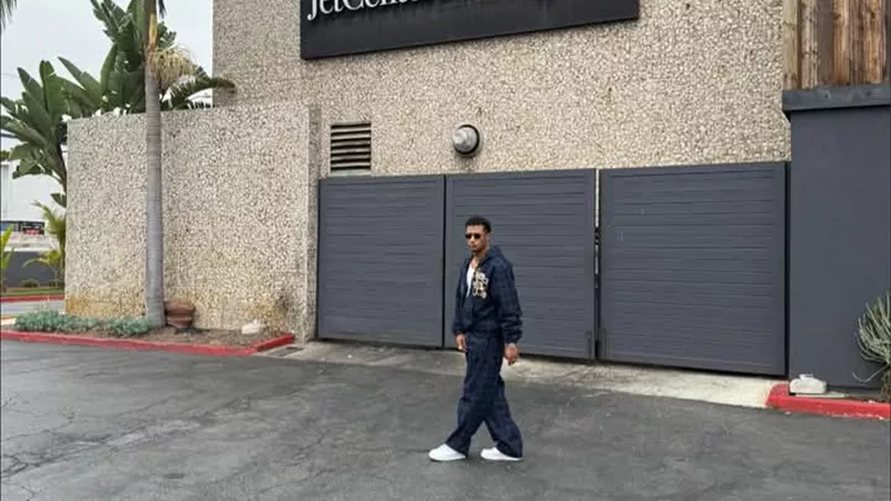 محمد رمضان: 