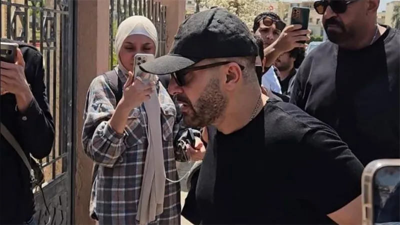 تشييع جنازة سليمان عيد بحضور نجوم الفن 