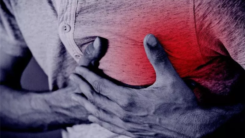  كيف تسبب الأزمة القلبية الوفاة؟.. إليك أبرز أعراضها