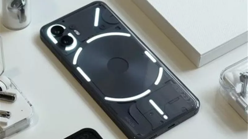 Nothing تستعد لإطلاق هاتف Phone (3) هذا الصيف