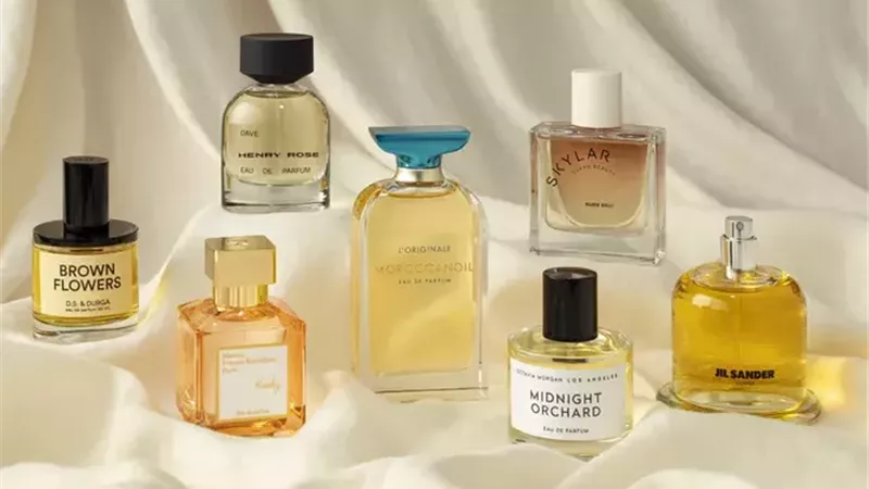 7 عطور منعشة تُثبت أن الربيع قد بدأ.. اعتمديها الآن