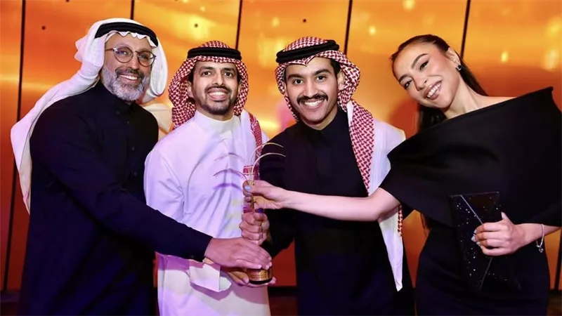 خالد يسلم يحتفل بفوز 