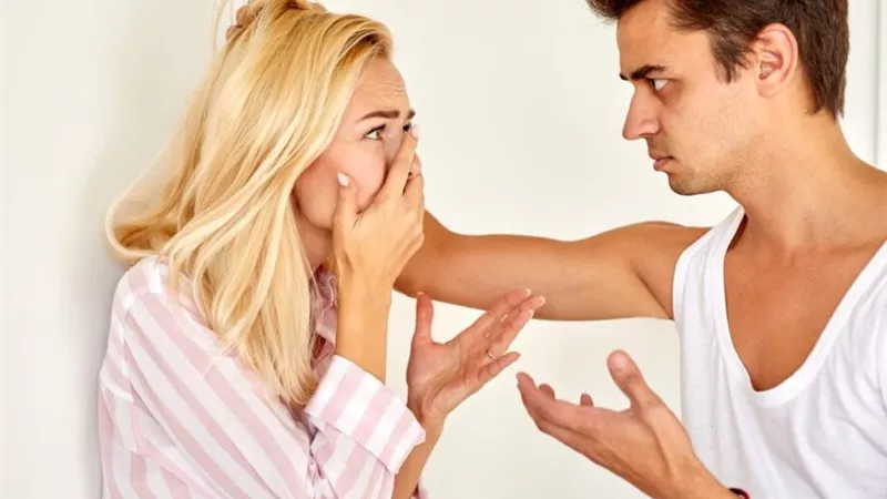 ملك الاختفاء والغموض.. تعرفي على أهم الصفات السامة لرجل برج الحوت 