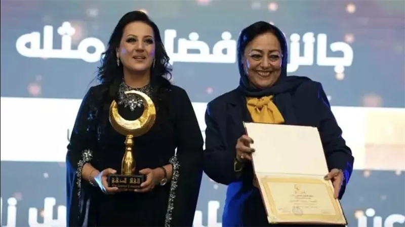 بسمة الأطرش تحصد جائزة الهلال الذهبي كأفضل ممثلة عن مسلسل 