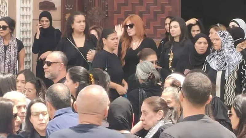بالصور.. نجوم الفن يودعون المنتج وليد مصطفى 