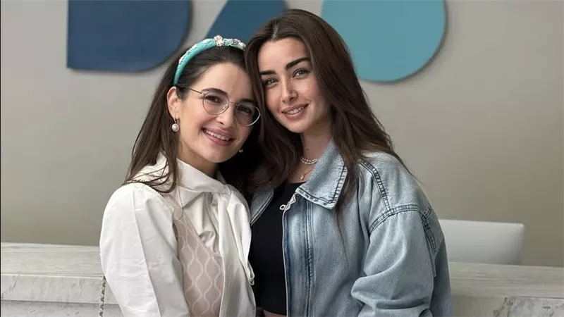 هند صبري وهنا الزاهد يدعمان شام الذهبي في افتتاح عيادتها من جديد 
