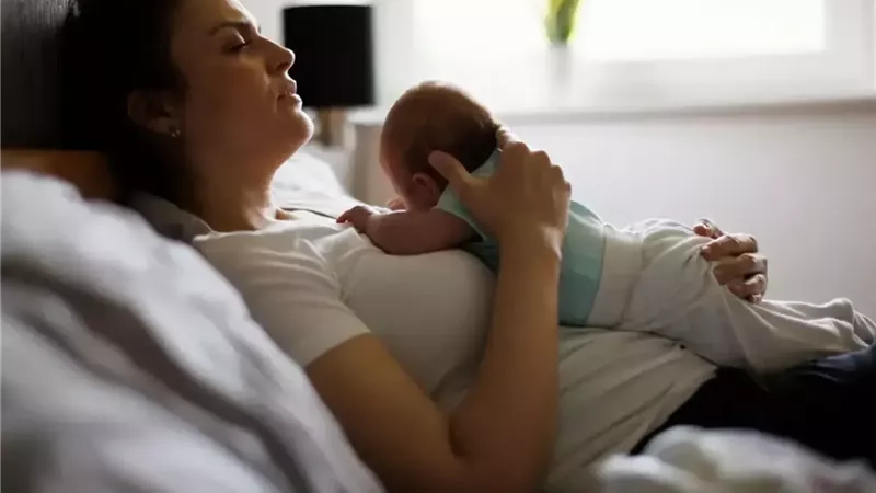 هل خضعتِ لعملية قيصرية مؤخرًا؟.. خمس نصائح لتخفيف آلام ما بعد الولادة 