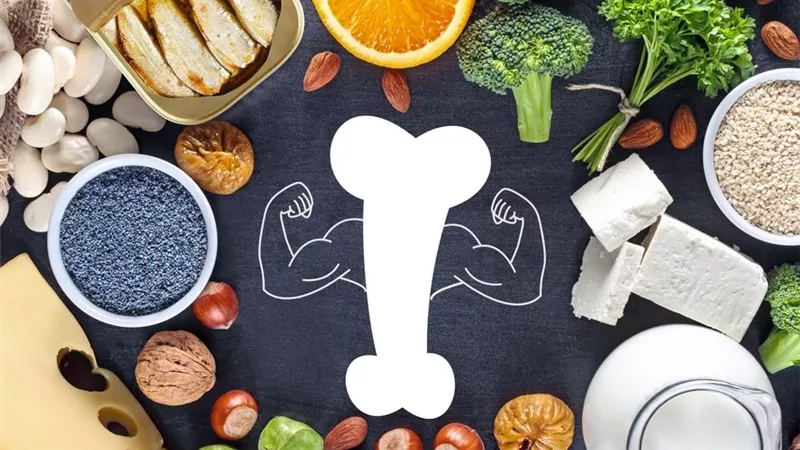 تناول هذه الأطعمة الأربعة وتجنب هذه الأربعة للحصول على عظام أكثر قوة