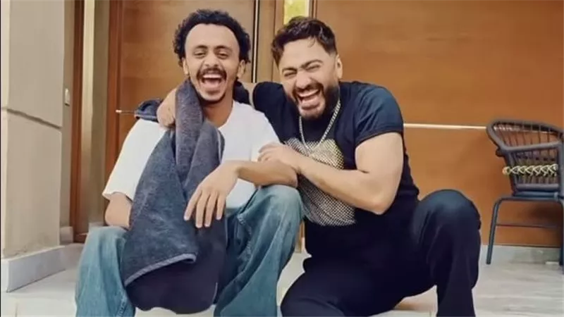 تامر حسني يعلن عن تعاون غنائي جديد مع كزبرة 