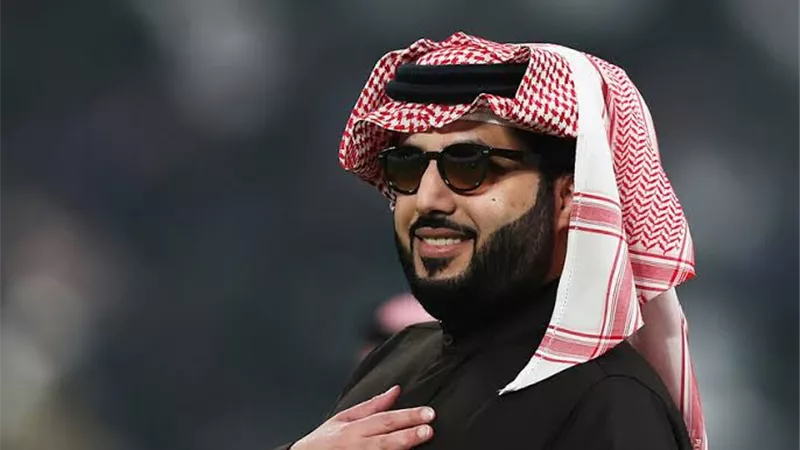 تركي آل الشيخ يرد علي شائعات خلافه مع تامر مرسي 