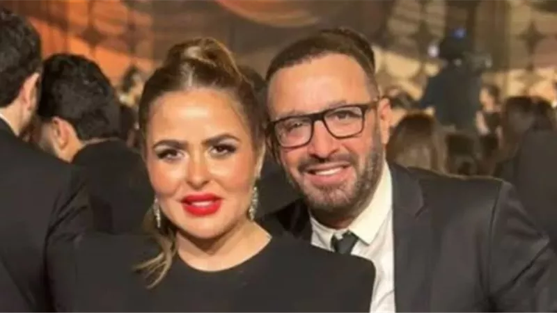 عودة المياه لمجاريها بين أحمد السقا ومها الصغير بعد إعلان الانفصال.. حذف المنشورات وإشارات للصلح 