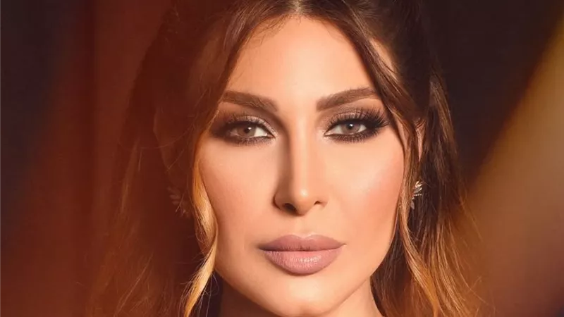 يارا تتألق بفستان ساحر ببصمة سعيد قبيسي 