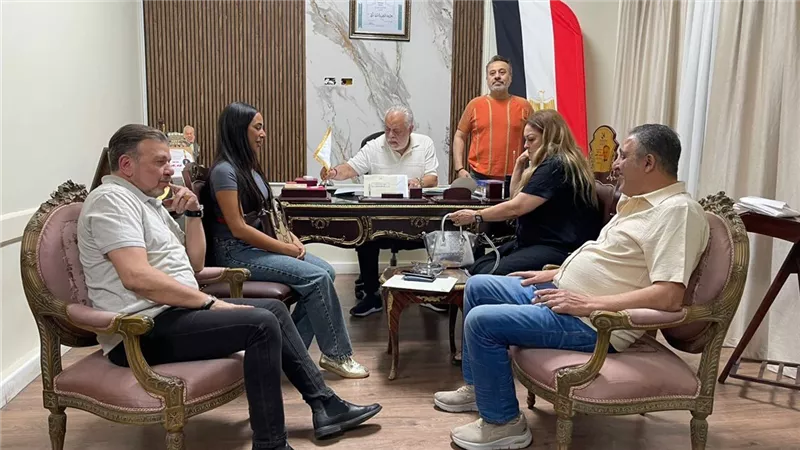 آية سماحة تمثل أمام نقابة المهن التمثيلية للتحقيق في أزمتها مع مشيرة إسماعيل وتؤكد احترامها الكامل للقرار المنتظر 