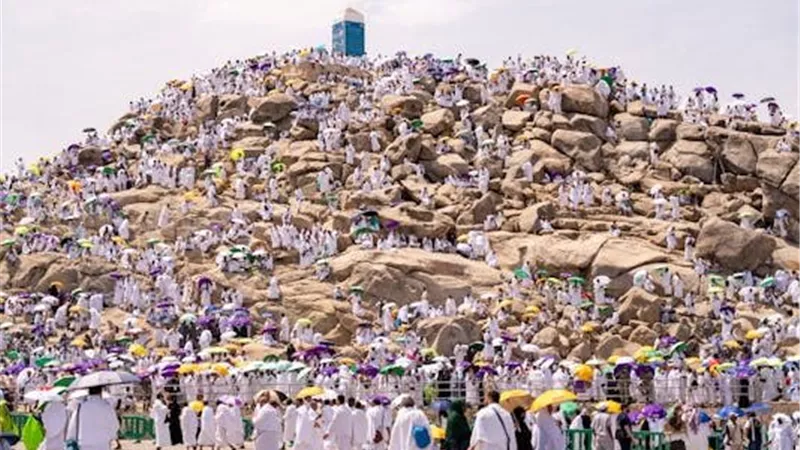 إرشادات مهمة لحجاج بيت الله الحرام لحمايتهم من الإجهاد الحراري 