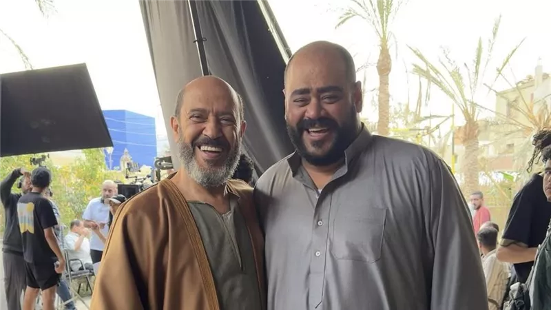 النجم أشرف عبد الباقي ينشر الصور الأولى لفيلمه الجديد 