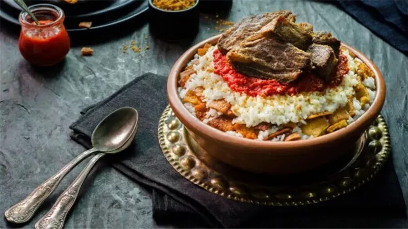 لهذا السبب.. الخبز البلدي أفضل في تحضير الفتة من الخبز الأبيض 