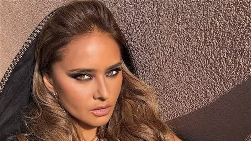 چيمي فوكس يشارك في انتاج فيلم نيللي كريم الجديد happy birthday 