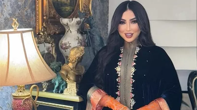  دنيا بطمة تتألق بإطلالة ملكية برفقة ابنتيها في عيد الفطر