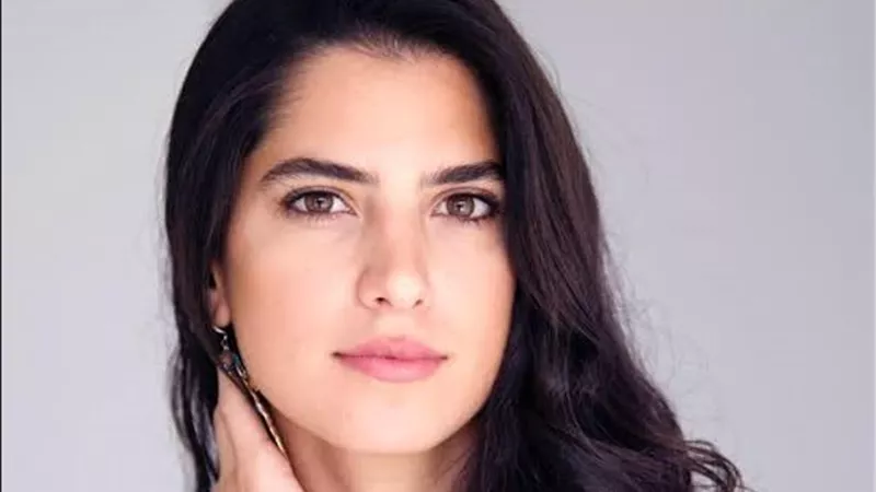 كارمن بصيبص تكشف كواليس مشاركتها في “إن غاب القط”  وتكشف تفاصيل حول أمومتها 