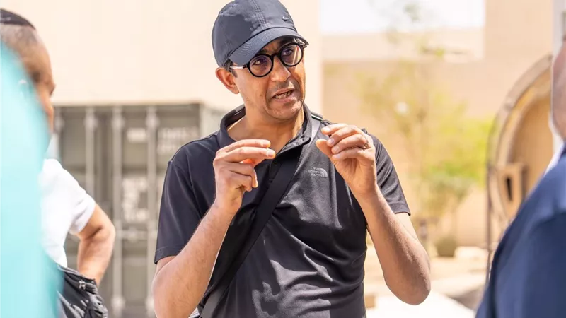 مروان حامد يزور استوديهات الحصن استعدادًا لانطلاق تصوير الفيل الأزرق 3 