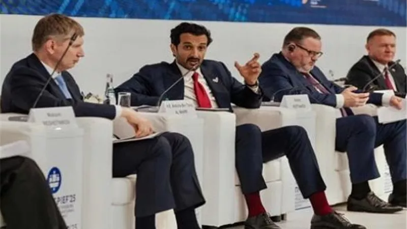 الإمارات تشارك في منتدى سان بطرسبرغ الاقتصادي
