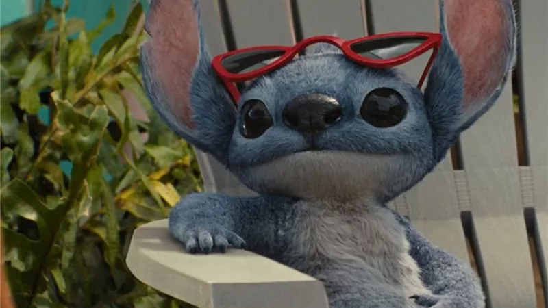 فيلم Lilo & Stitch يتخطى 900 مليون دولار عالميًا وElio يفشل في المواجهة 