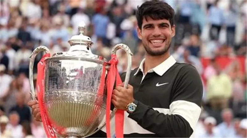 ألكاراز يضغط على سينر وفوندروسوفا تقفز 91 مركز قبل ويمبلدون