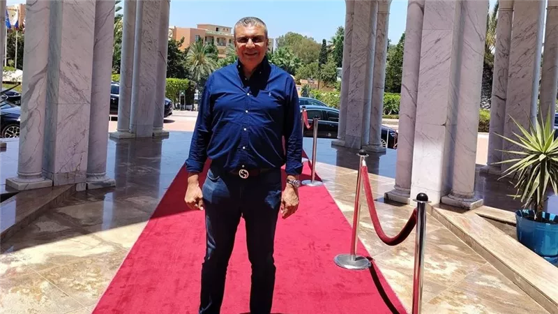اليوم  افتتاح الدورة 25 لمهرجان اتحاد إذاعات الدول العربية للإذاعة والتلفزيون بتونس ووصول عمرو الليثي ومي عمر لمقر المهرجان 
