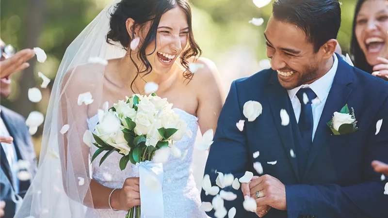 إتيكيت حفلات الزفاف.. أخطاء تجنبي ارتكابها أثناء حفل الزفاف