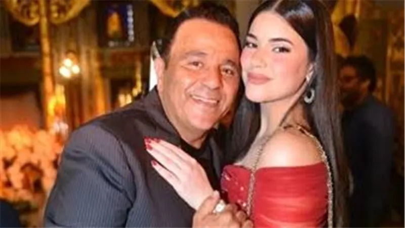 يوليو يشهد أفراح النجوم.. زفاف مينا مسعود، حفيد عادل إمام، وابنة محمد فؤاد في شهر واحد