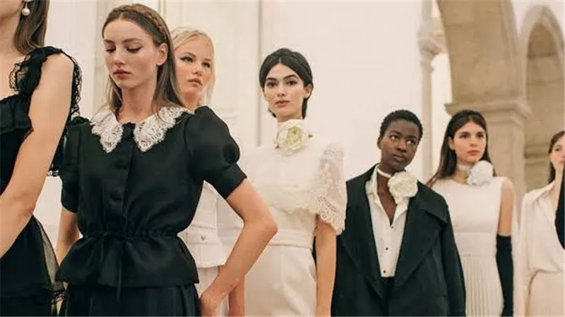 الإبداع السعودي يحتل منصة Portugal Fashion Experience  في بورتو 