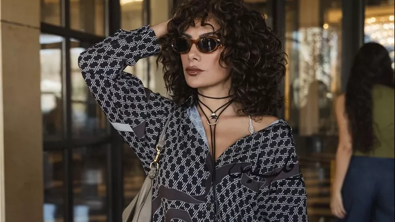 صبا مبارك تخطف الأنظار بإطلالة مميزة ،معبرة عن دعمها لفلسطين